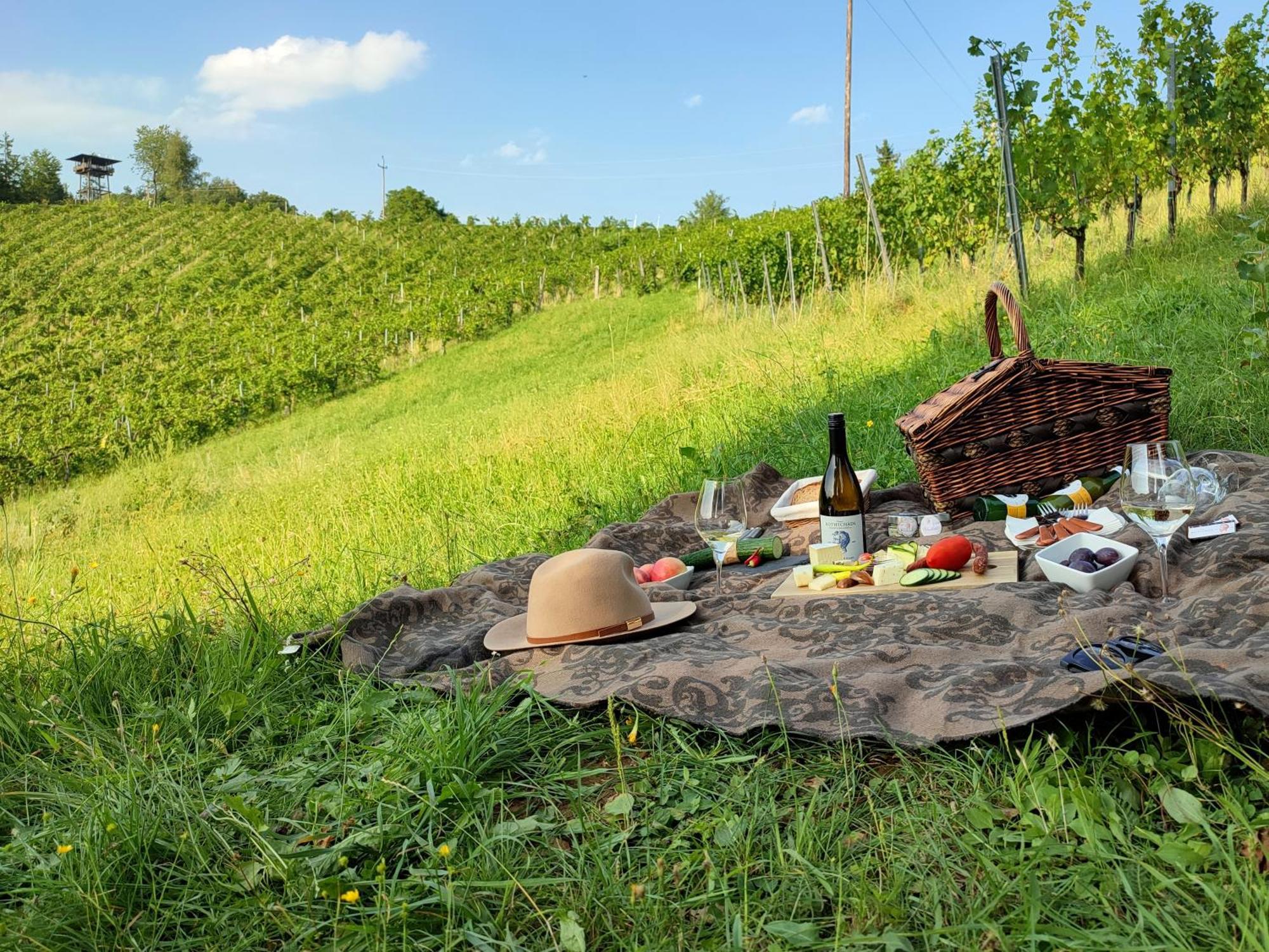 Weingut Winzerzimmer Rothschaedl Leutschach Zewnętrze zdjęcie