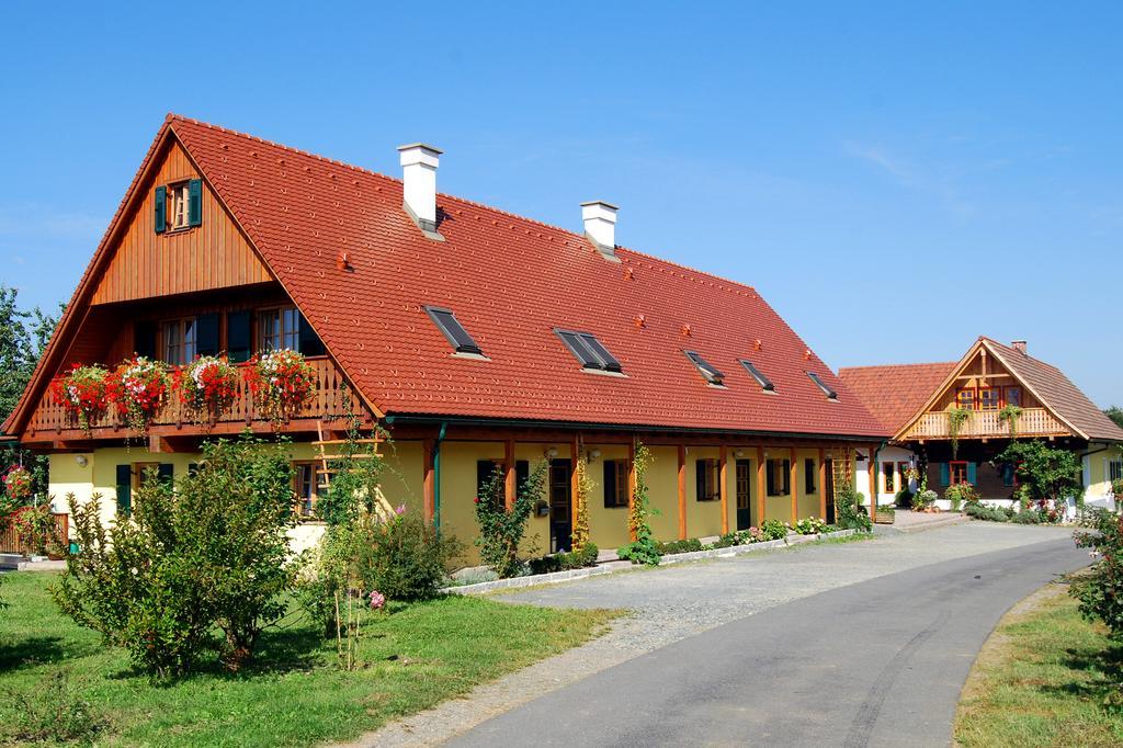 Weingut Winzerzimmer Rothschaedl Leutschach Zewnętrze zdjęcie