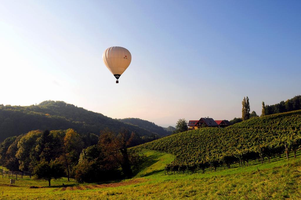 Weingut Winzerzimmer Rothschaedl Leutschach Zewnętrze zdjęcie